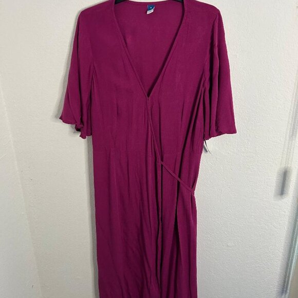 Deep Berry Maxi Wrap Dress With V Neck and Tie Detail - Picture 3 of 4